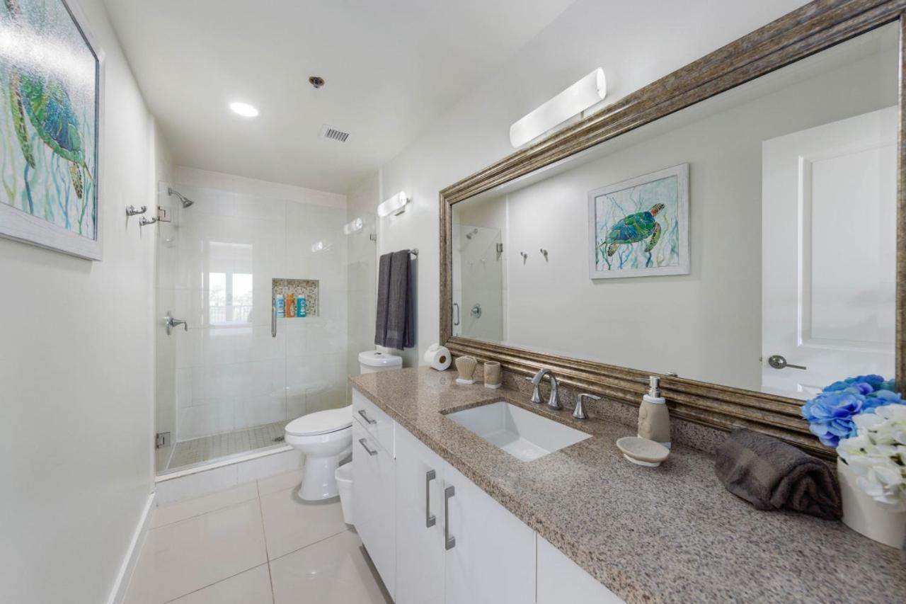 Beachfront Luxury Renewed Condo