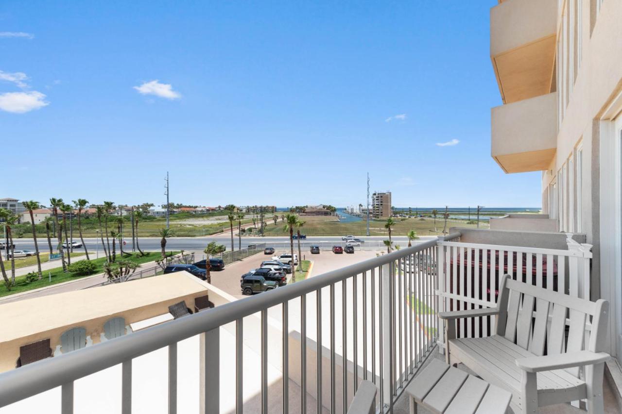 Beachfront Luxury Renewed Condo