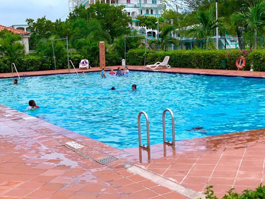 Jolly Holiday Apartment 1-A