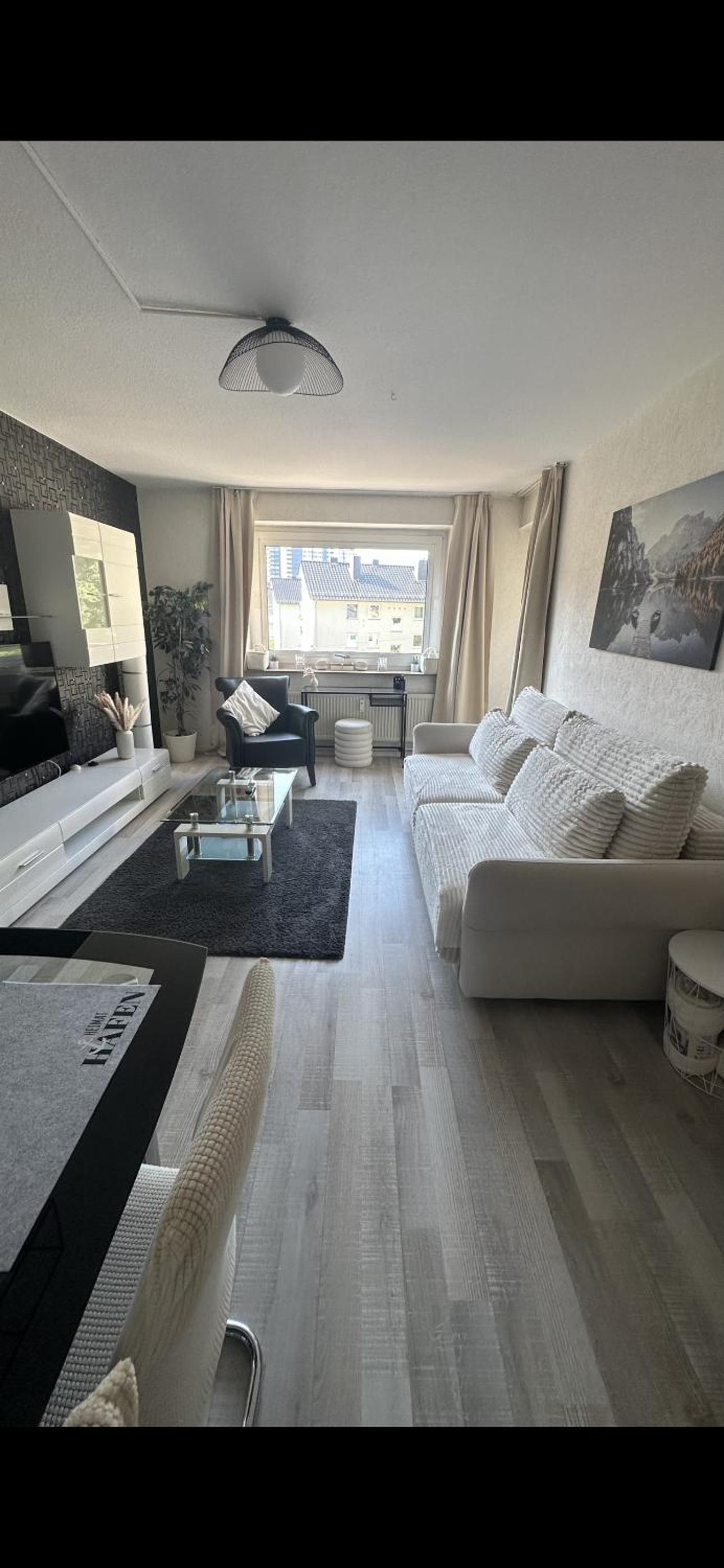 FEWO am Deich 1 Zentral mit Stadtblick und Kontaktloser Check in
