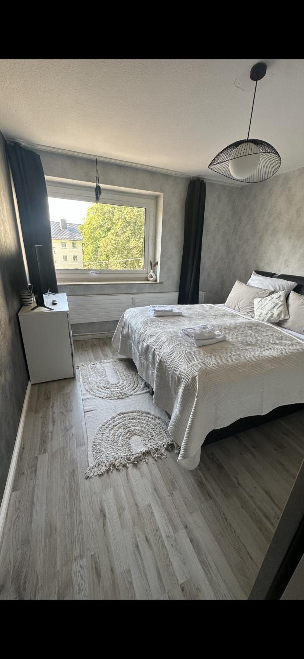 FEWO am Deich 1 Zentral mit Stadtblick und Kontaktloser Check in