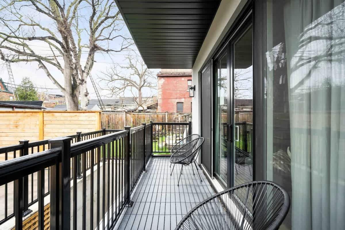 Spacious 2BR near UofT and College