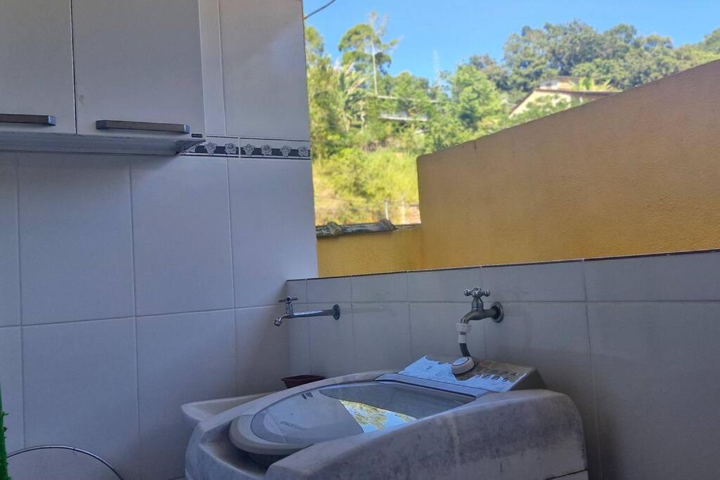 Casa Pouso Aconchego Para Ti - pertinho de Trindade com conforto e churrasqueira