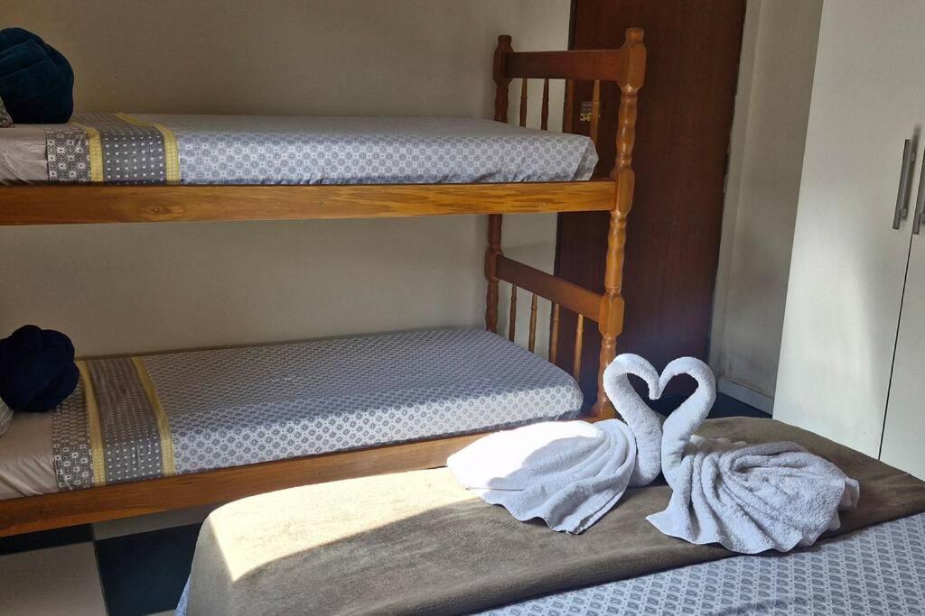 Casa Pouso Aconchego Para Ti - pertinho de Trindade com conforto e churrasqueira