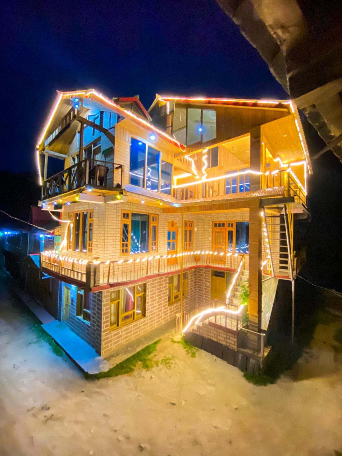 Alpine Homestay at Gadagusain