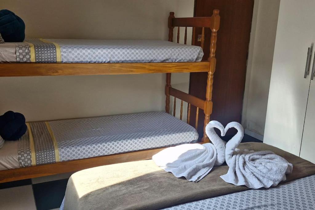 Casa Pouso Aconchego Para Ti - pertinho de Trindade com conforto e churrasqueira