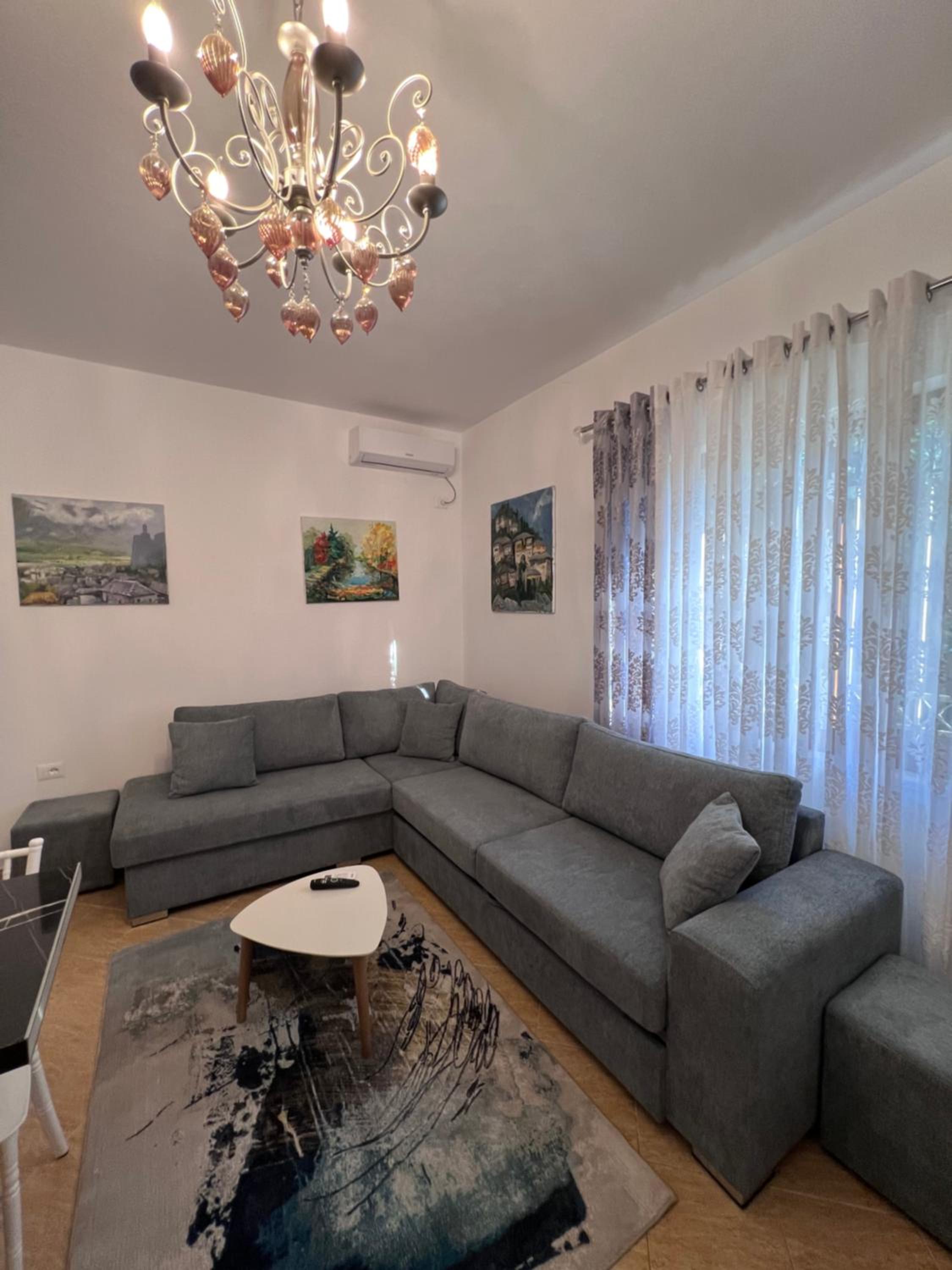 White Star Villa - Studio Apartments with Parking
