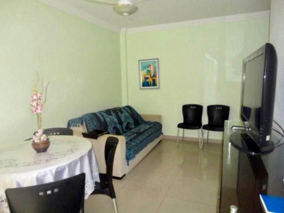 Apartamento Caldas Novas 2 Quartos, Mobiliado, de Segunda à Quinta, 11 Piscinas, Checkin 14h e Checkout 12h
