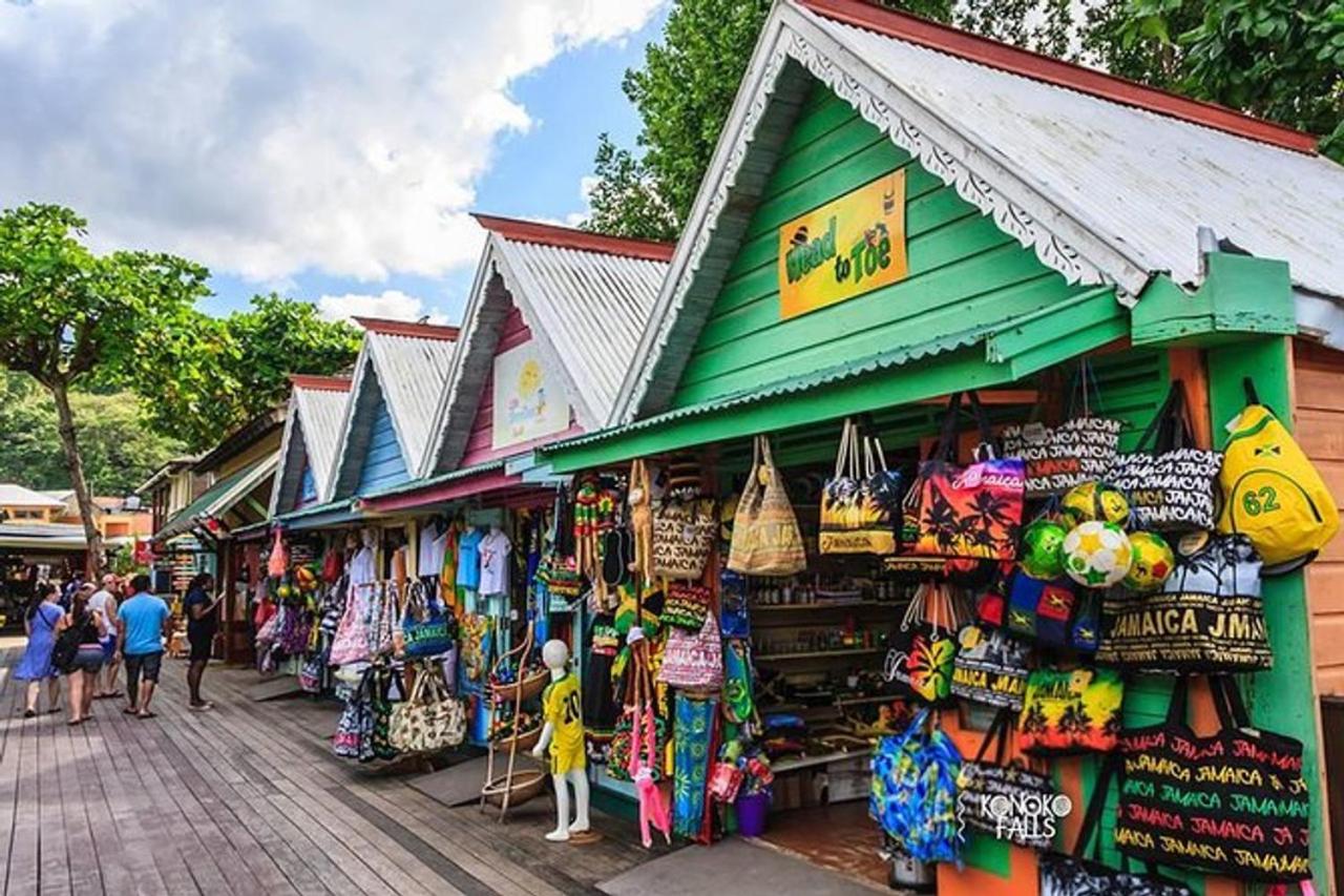 Montego Bay Bamboo Rafting & Hip strip Shopping Sightseeing, view 2