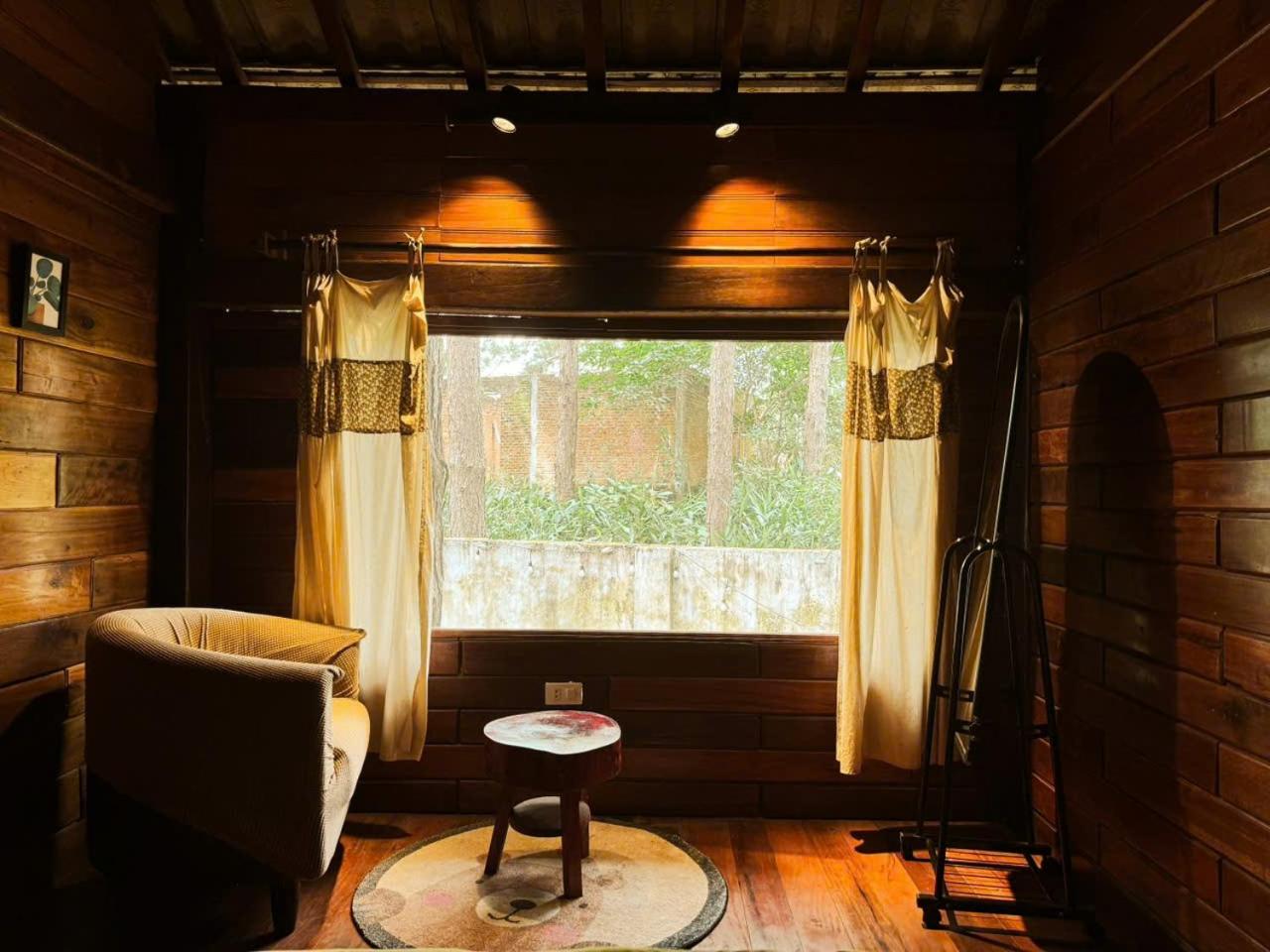 Chủ Nhật Homestay Măng Đen