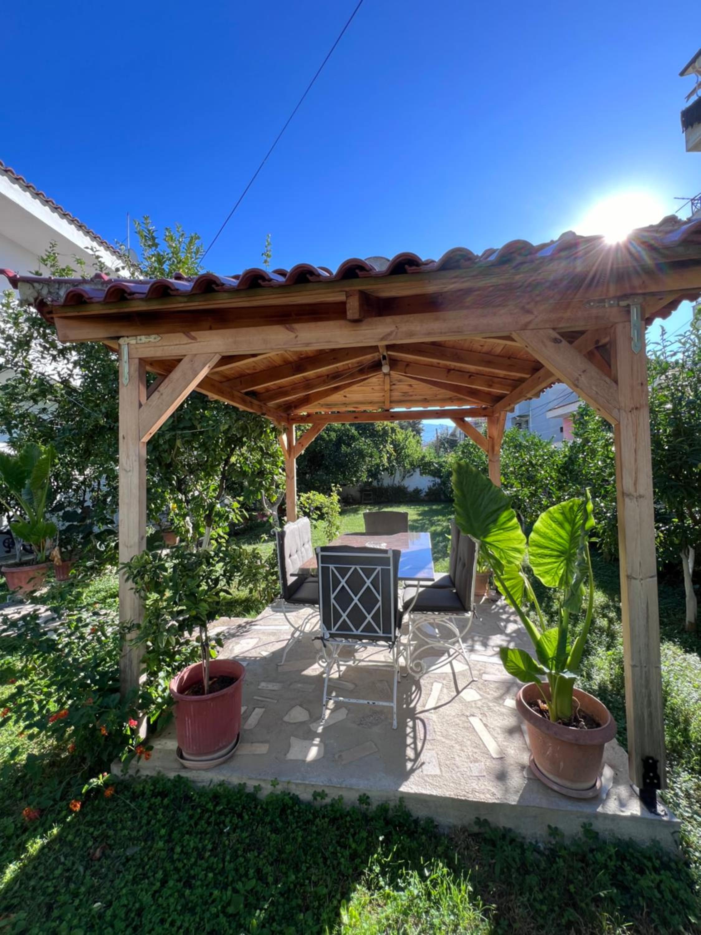 White Star Villa - Studio Apartments with Parking