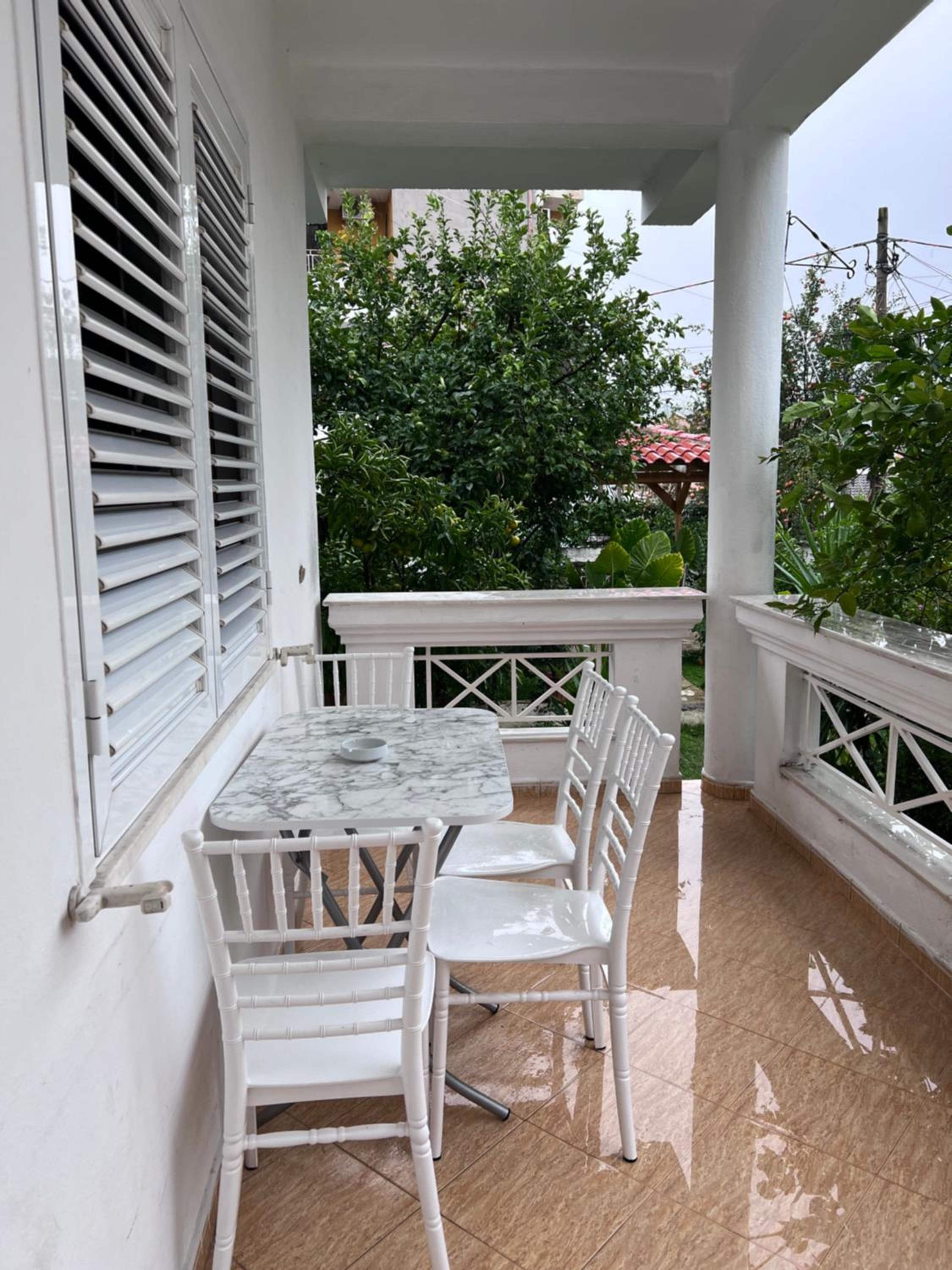 White Star Villa - Studio Apartments with Parking