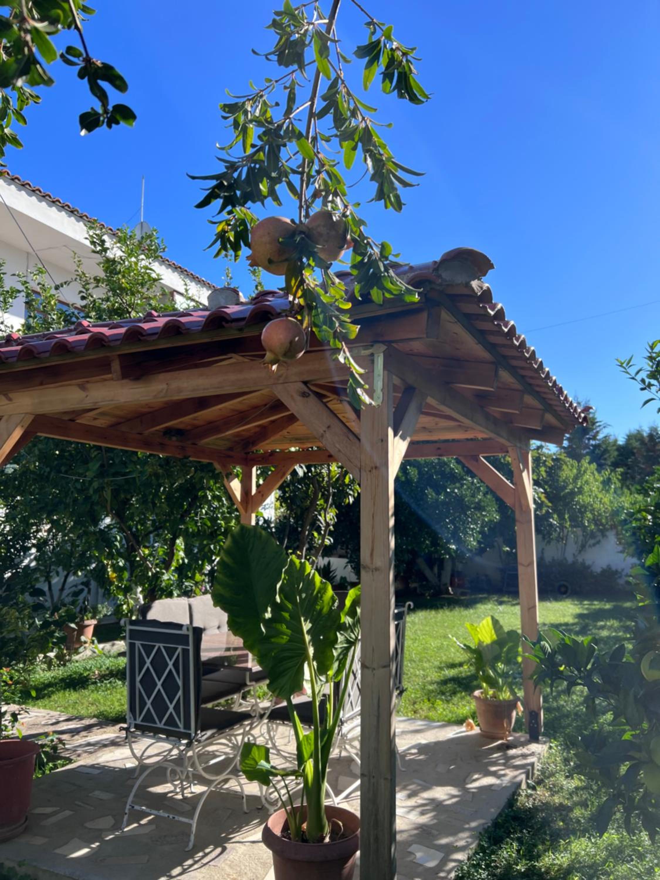 White Star Villa - Studio Apartments with Parking