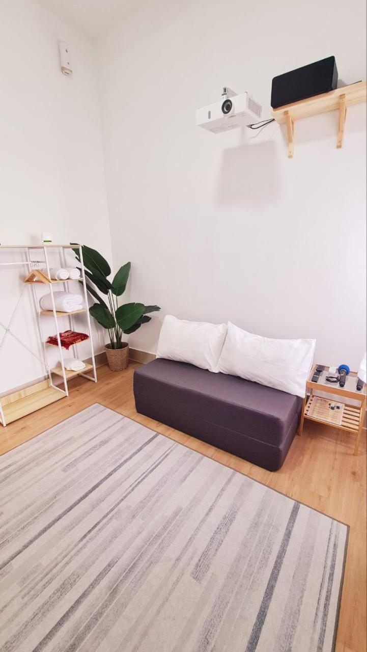 Mimi Cozy Homestay, 3R3B KLCC View with PLAYSTATION 4, NETFLIX, WiFi 6, Home Cinema