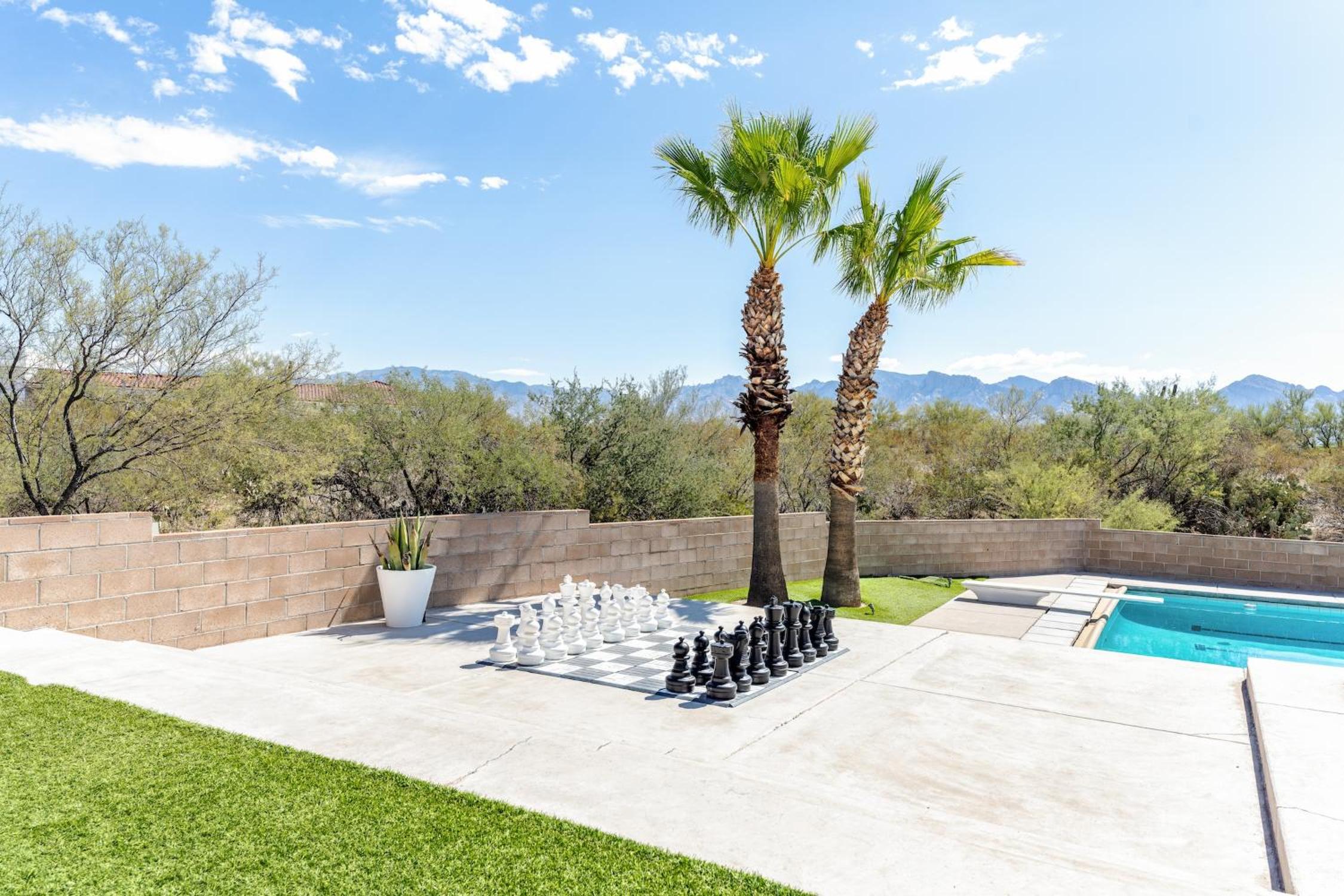 Mountain-View 4BR Family Home, Pool & Outdoor Fun view 4