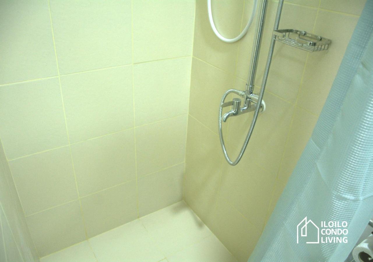Studio apartment with balcony - Iloilo Condo Living