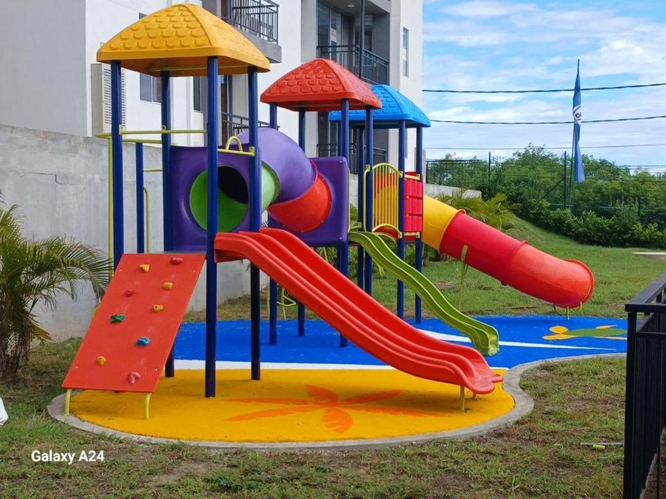 Condominio Bahía Solero Girardot
