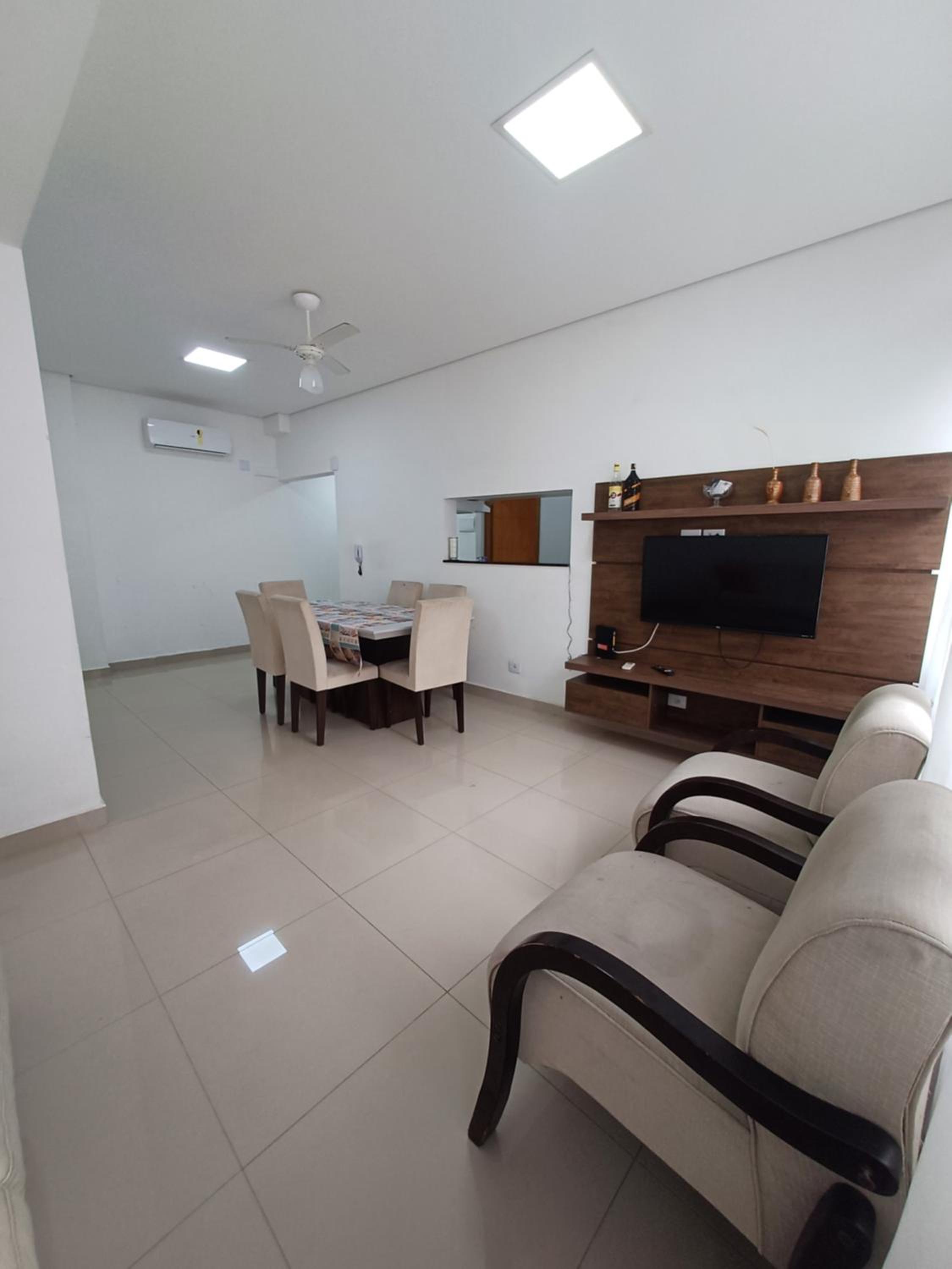 Apartamento Pé na Areia Temporada Guaruja