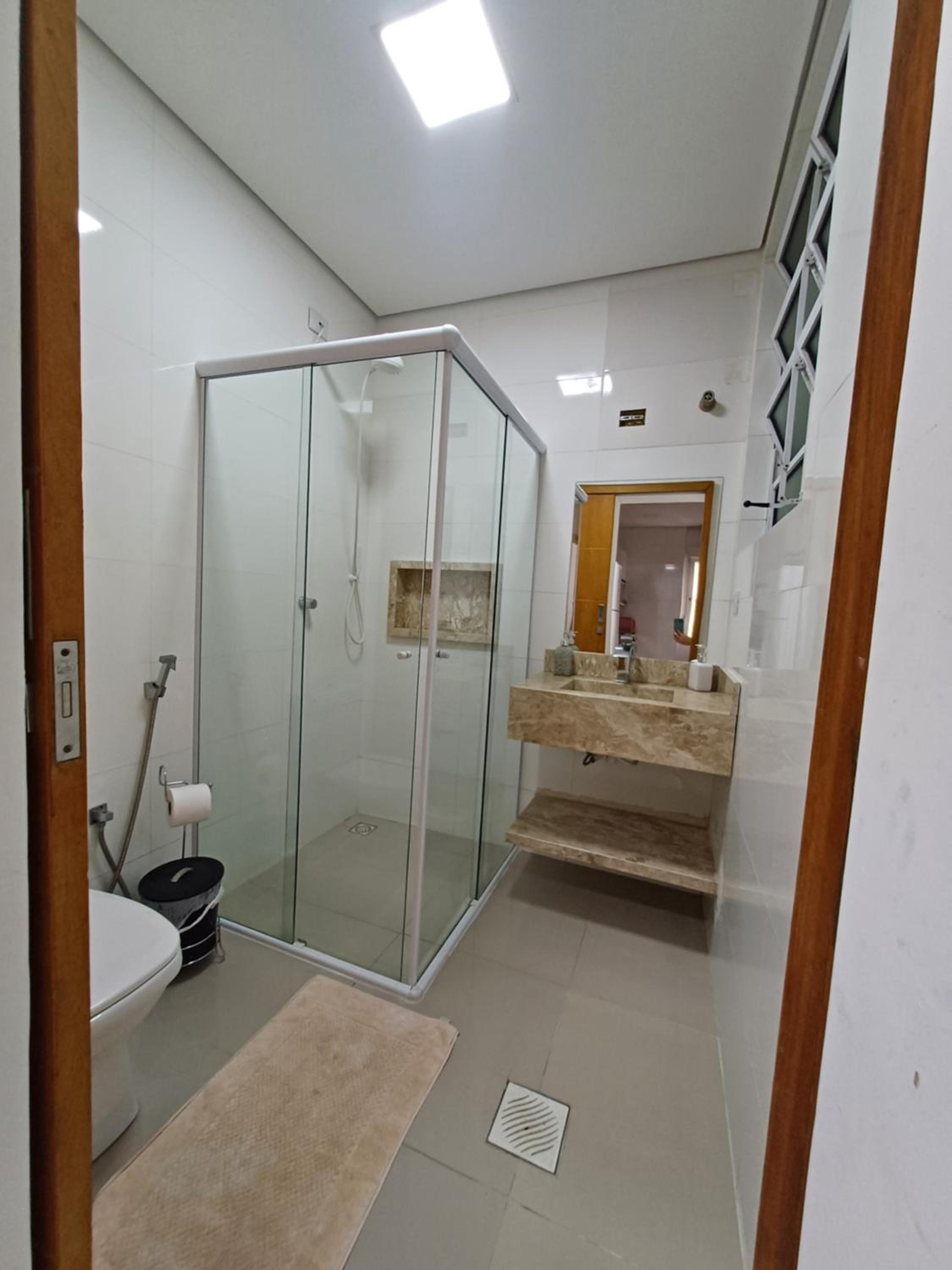 Apartamento Pé na Areia Temporada Guaruja