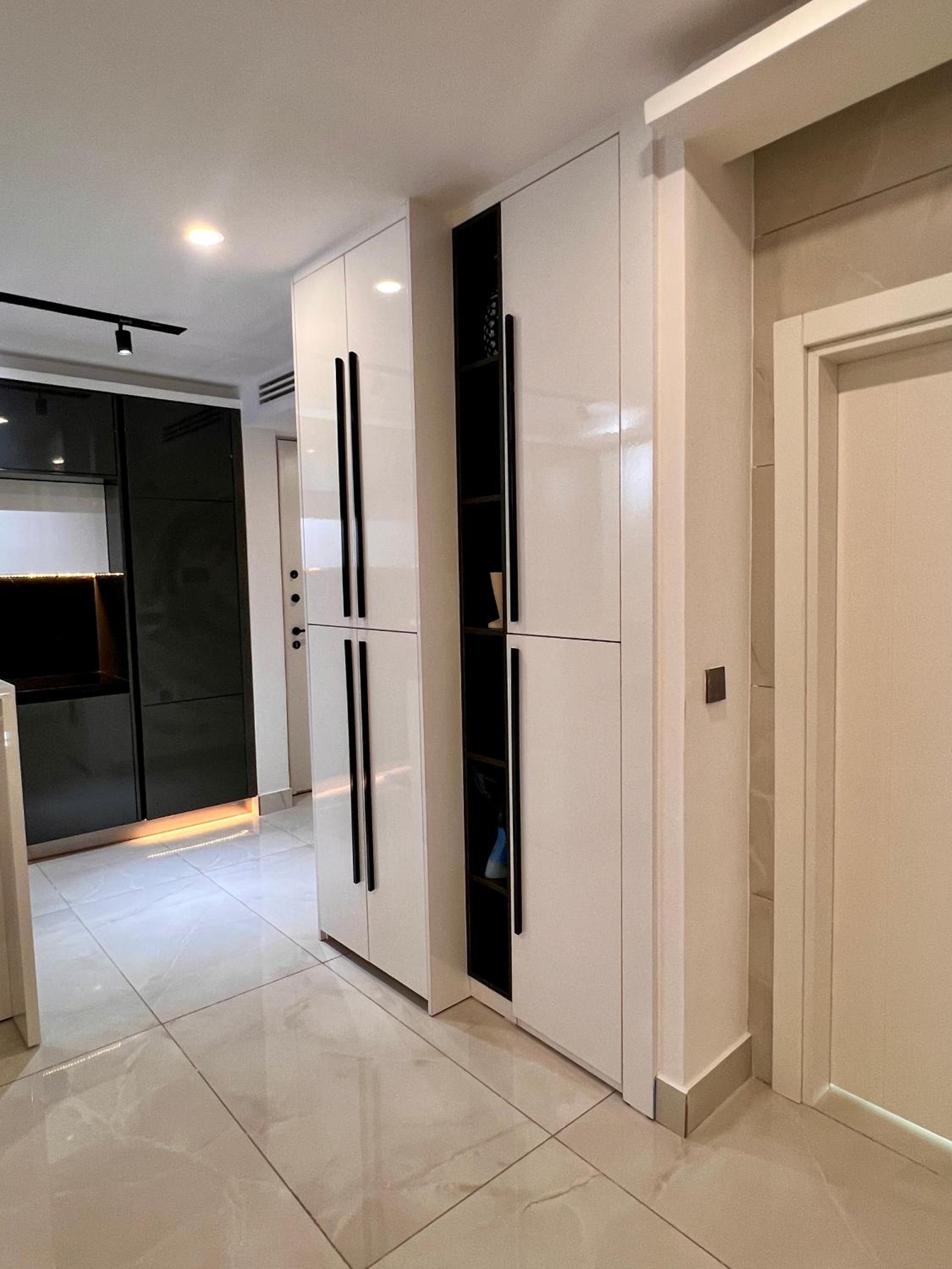 Loft One Bedroom At Kasstowers view 5