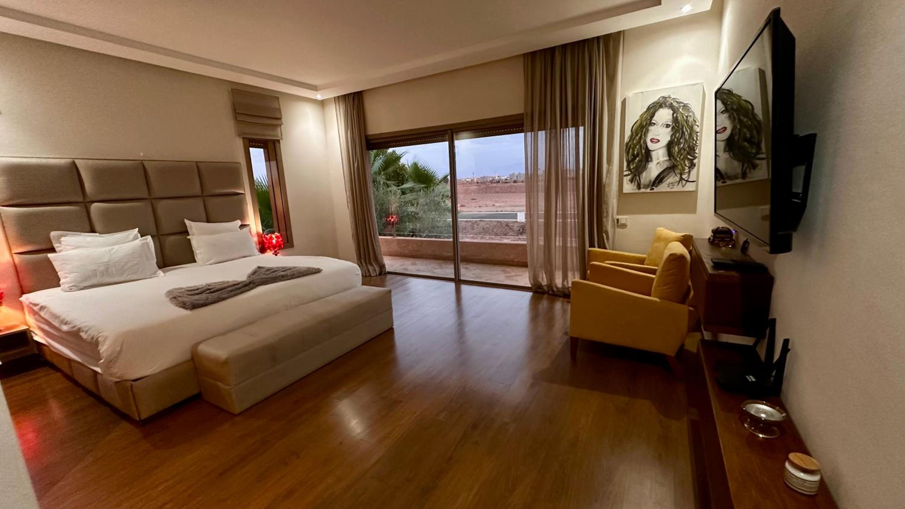 hotel room