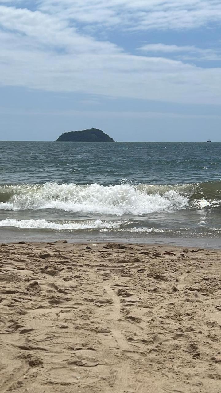 Apartamento novo perto da praia e Beto Carrero