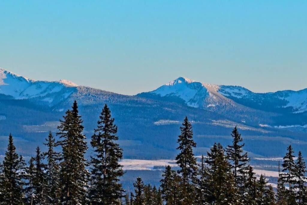 Treetop Getaway, Ski In and Out, Sleeps 10