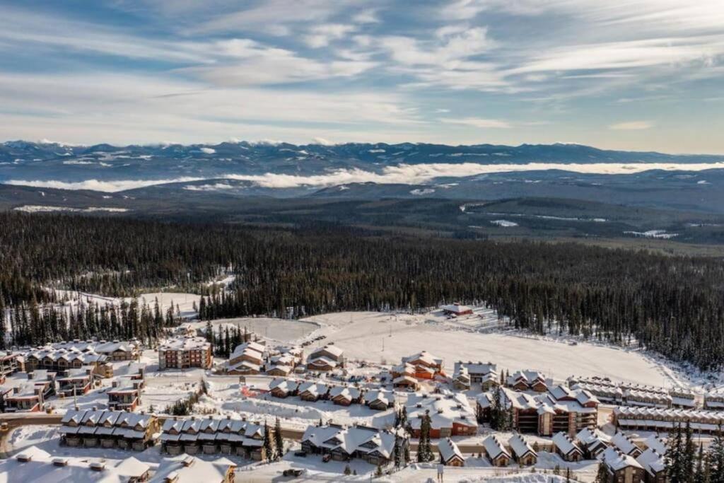 Treetop Getaway, Ski In and Out, Sleeps 10