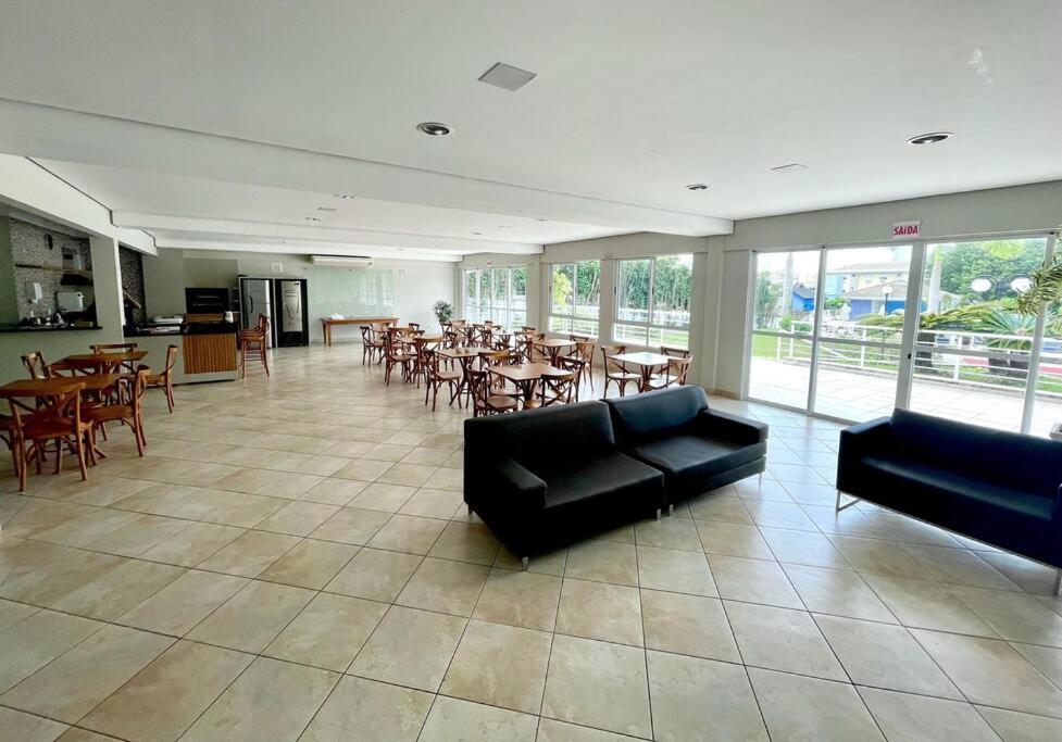 Apartamento Clube Residencial na Praia do Campeche