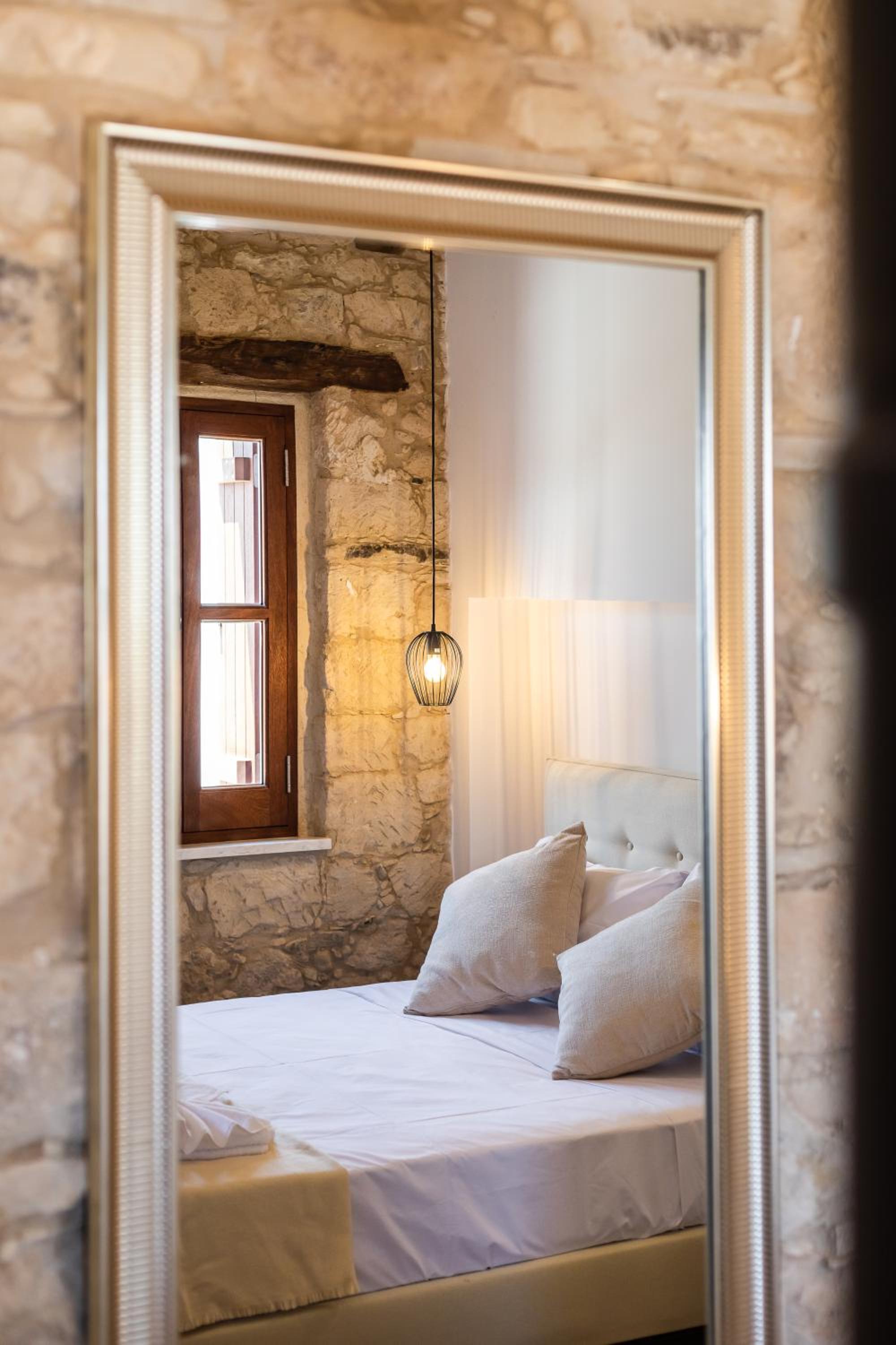 The calopes suites