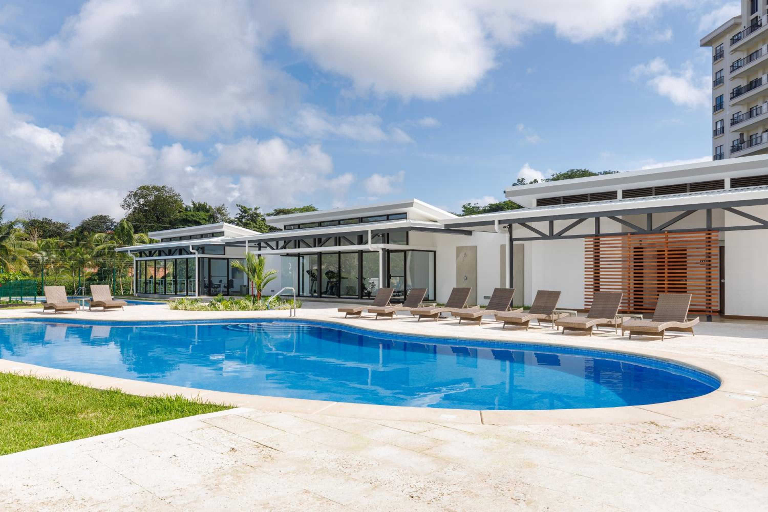 Casago 0701A, BRAND NEW RENTAL Stunning Ocean View Nature Inspired