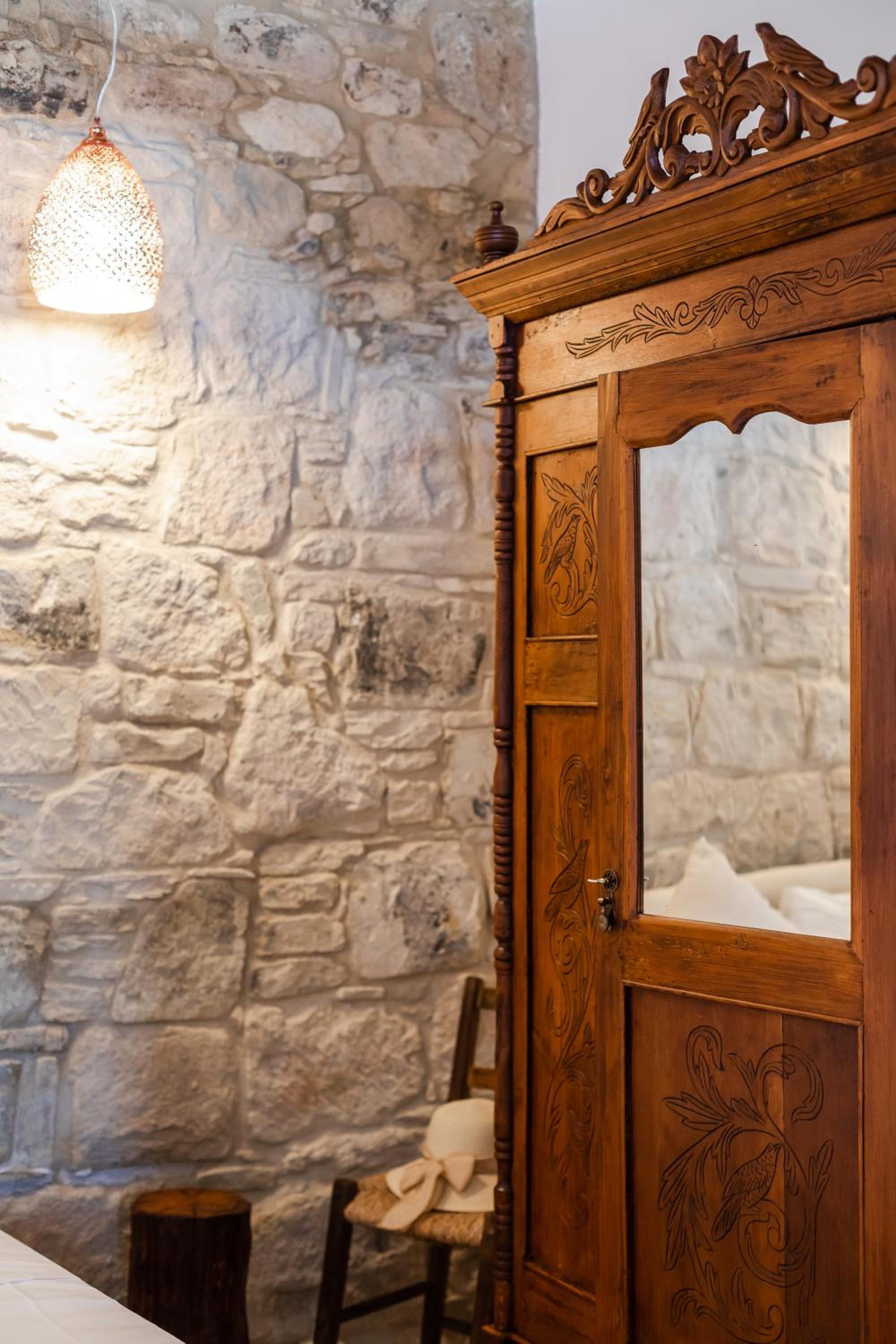 The calopes suites