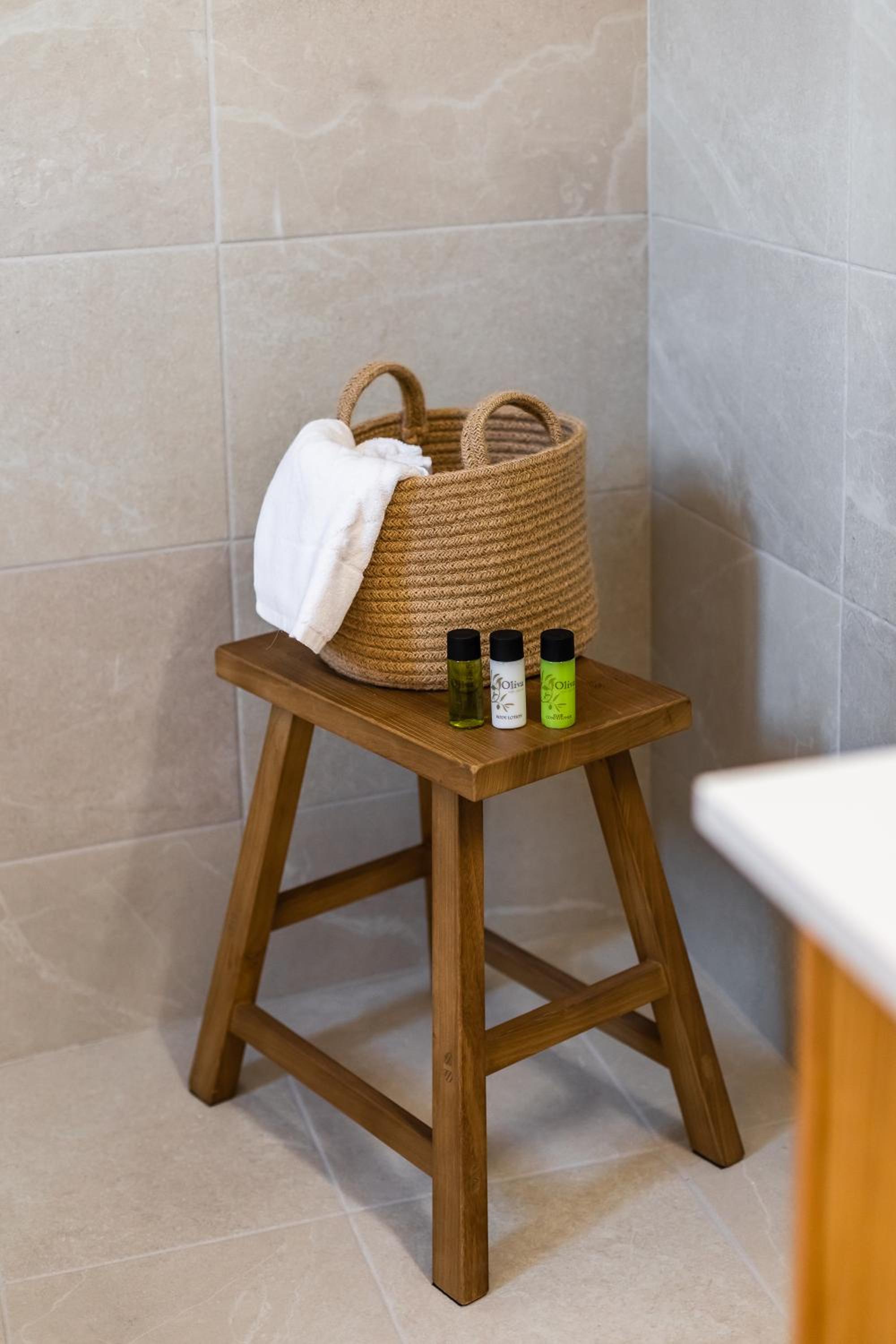 The calopes suites
