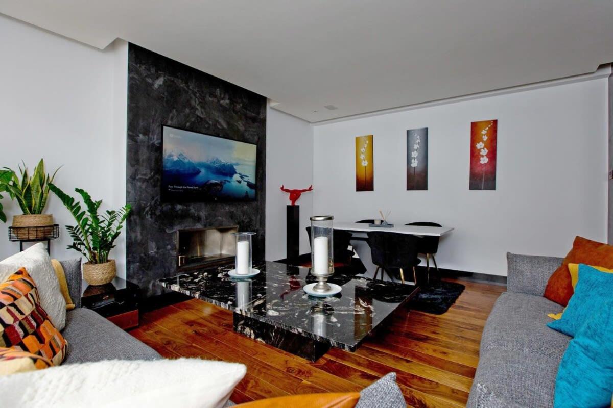Luxury 2 Bed Knightsbridge Flat
