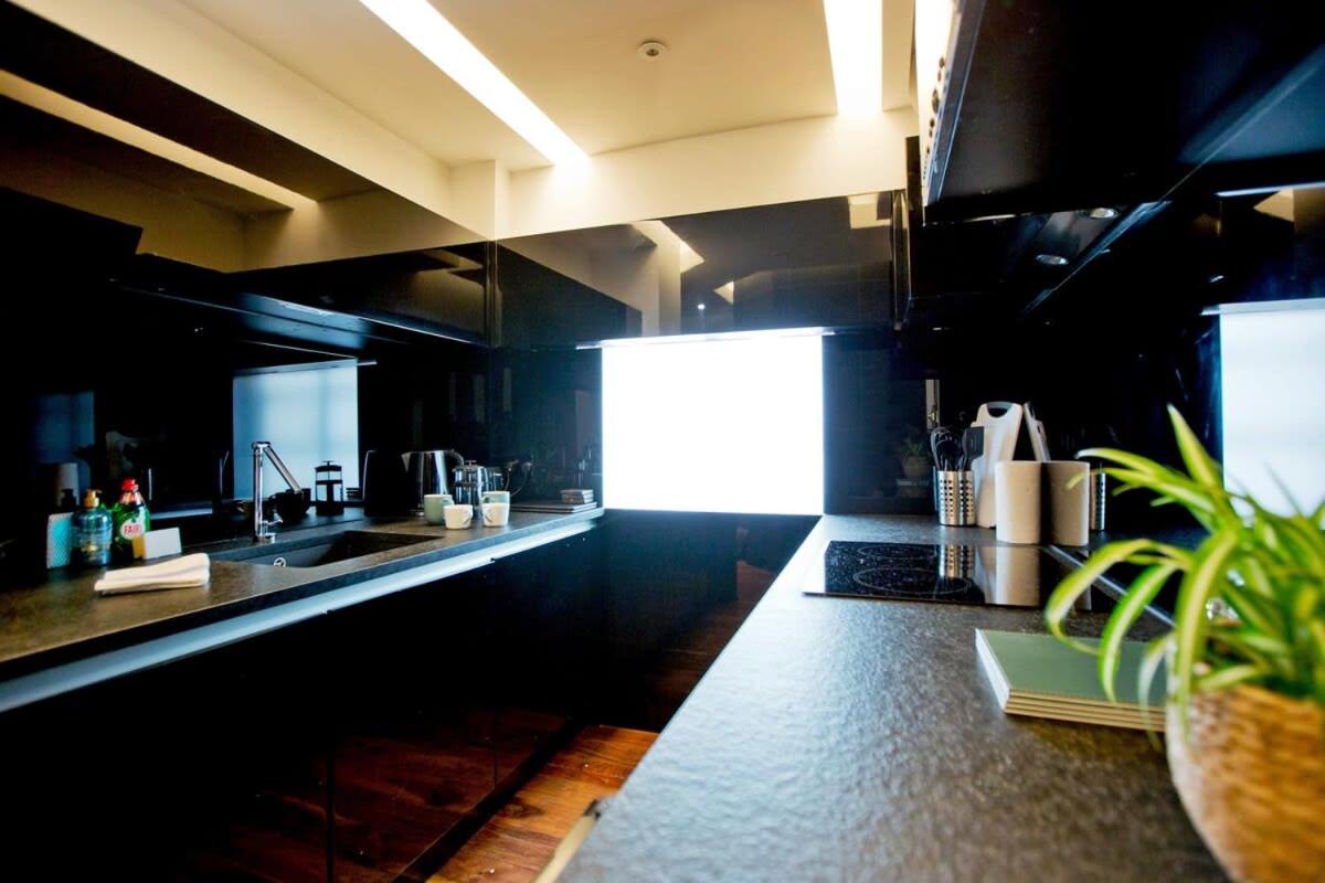 Luxury 2 Bed Knightsbridge Flat