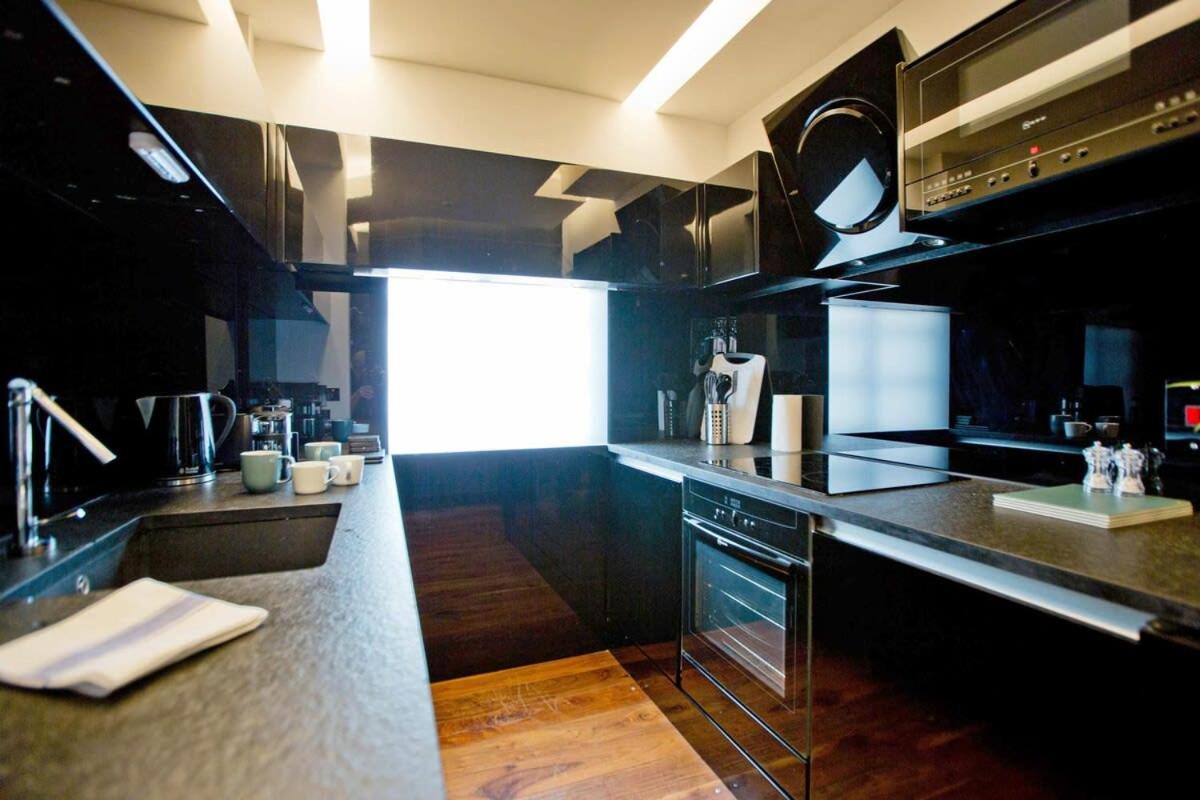 Luxury 2 Bed Knightsbridge Flat