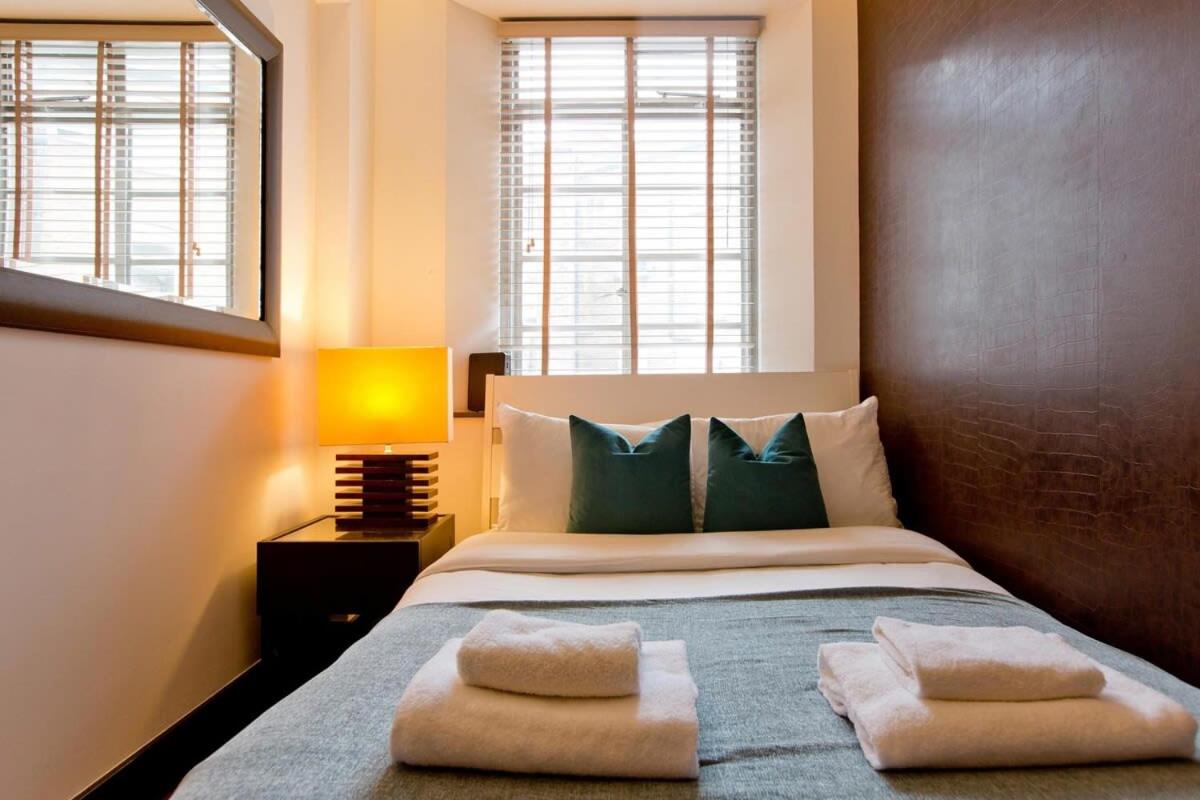 Luxury 2 Bed Knightsbridge Flat
