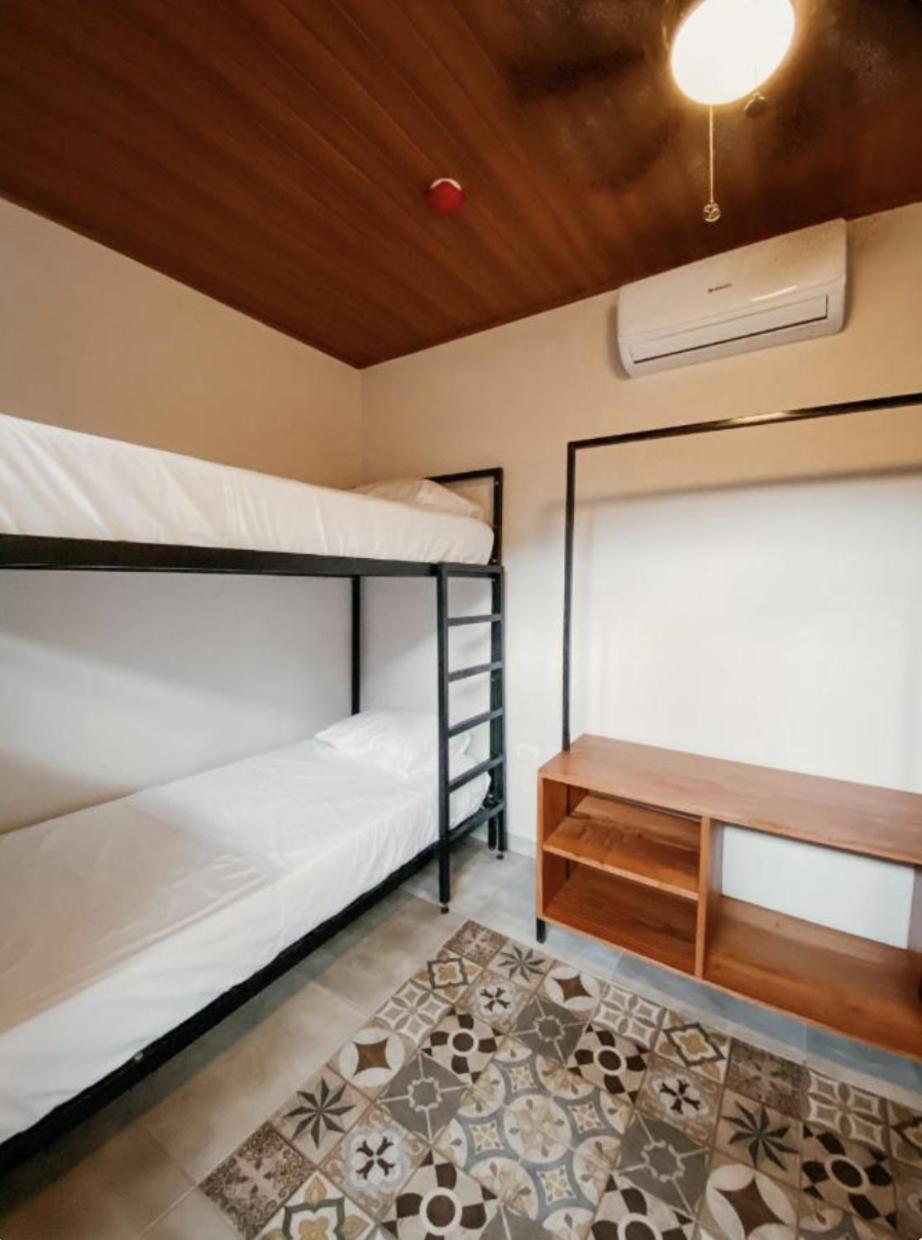 Nao Hostels Playa Venao view 5