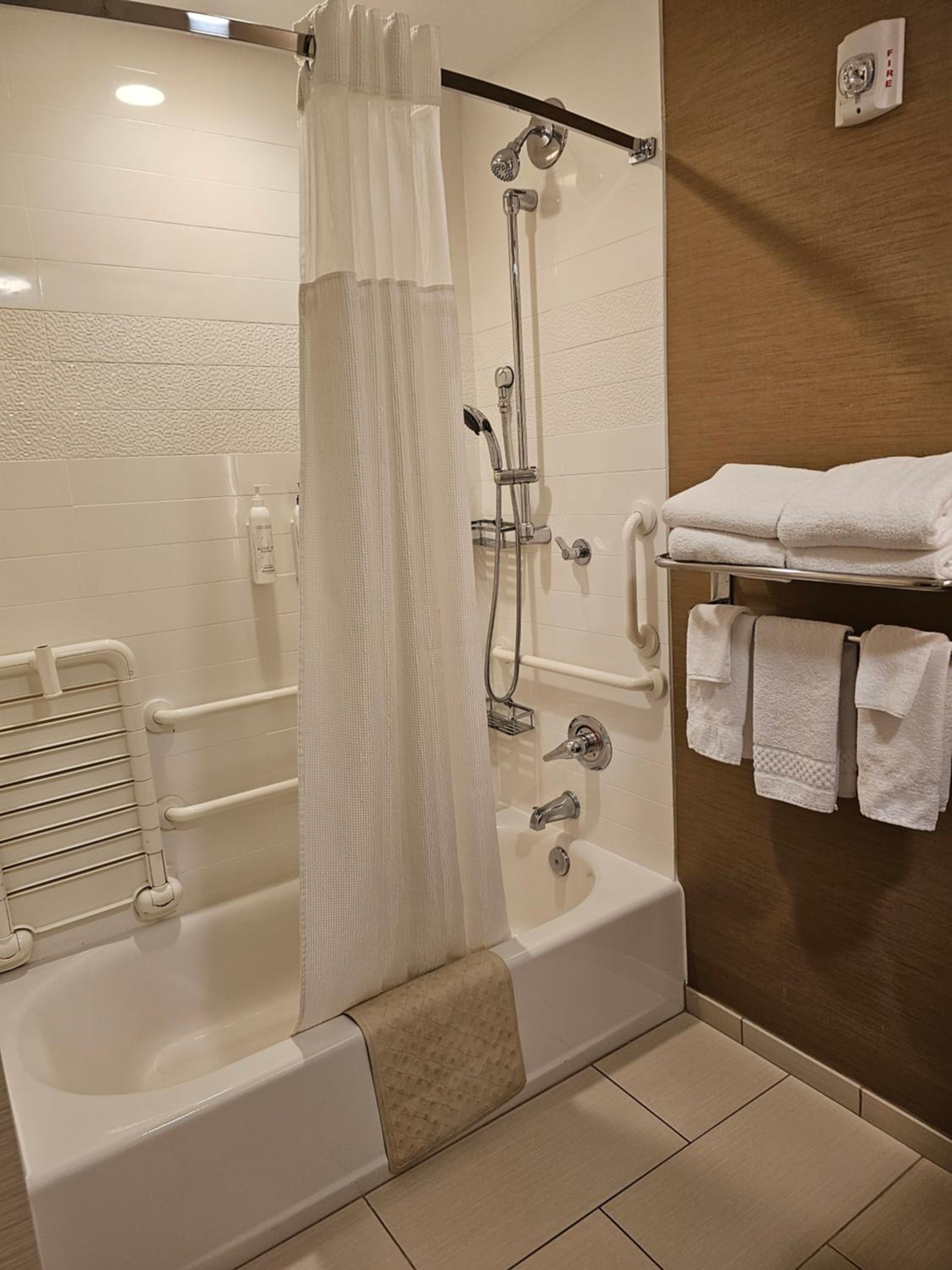 Butte Vacations - Fairfield Inn  Suites by Marriott Butte - Property Image 12