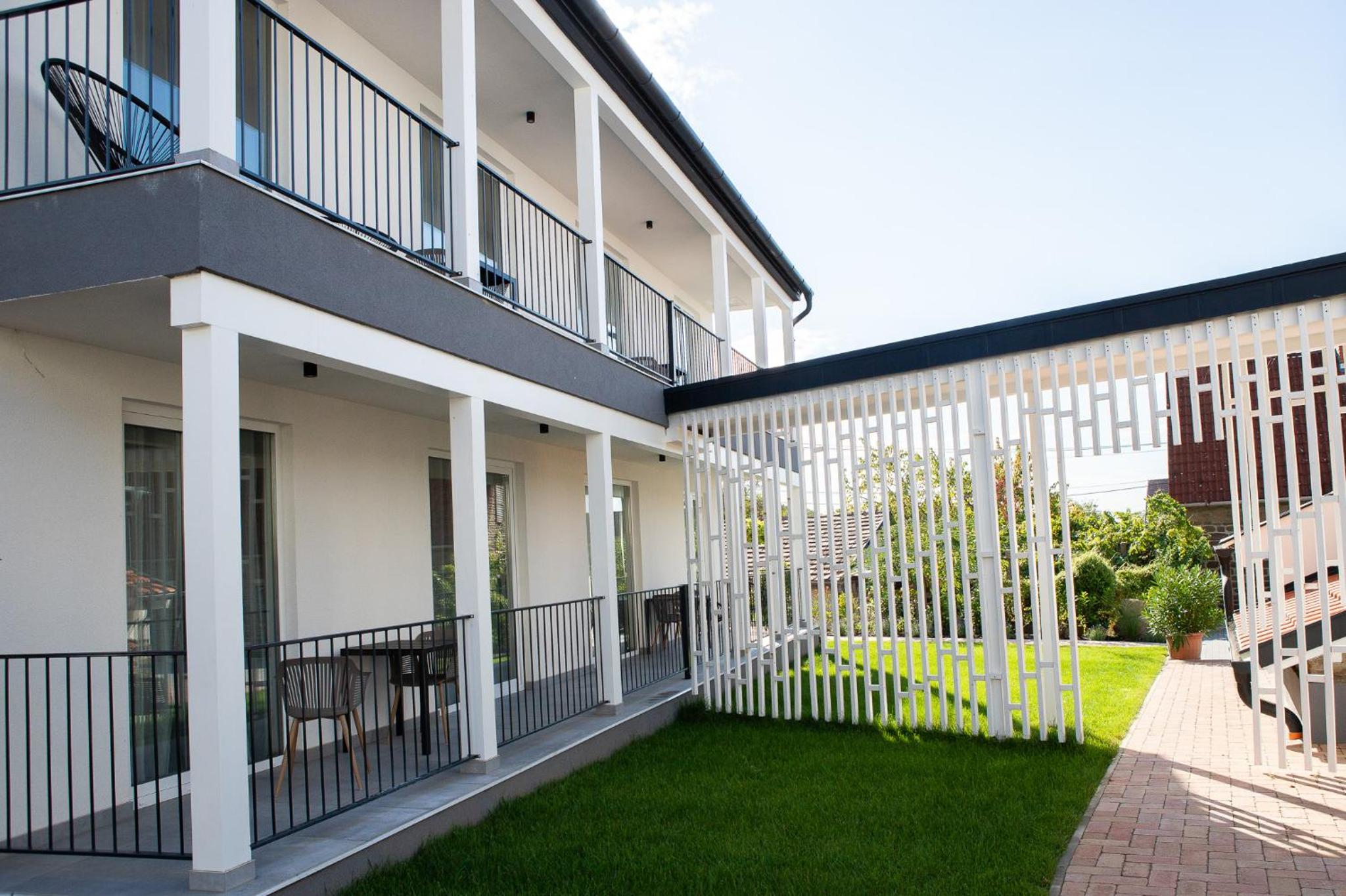 Major Apartmanház