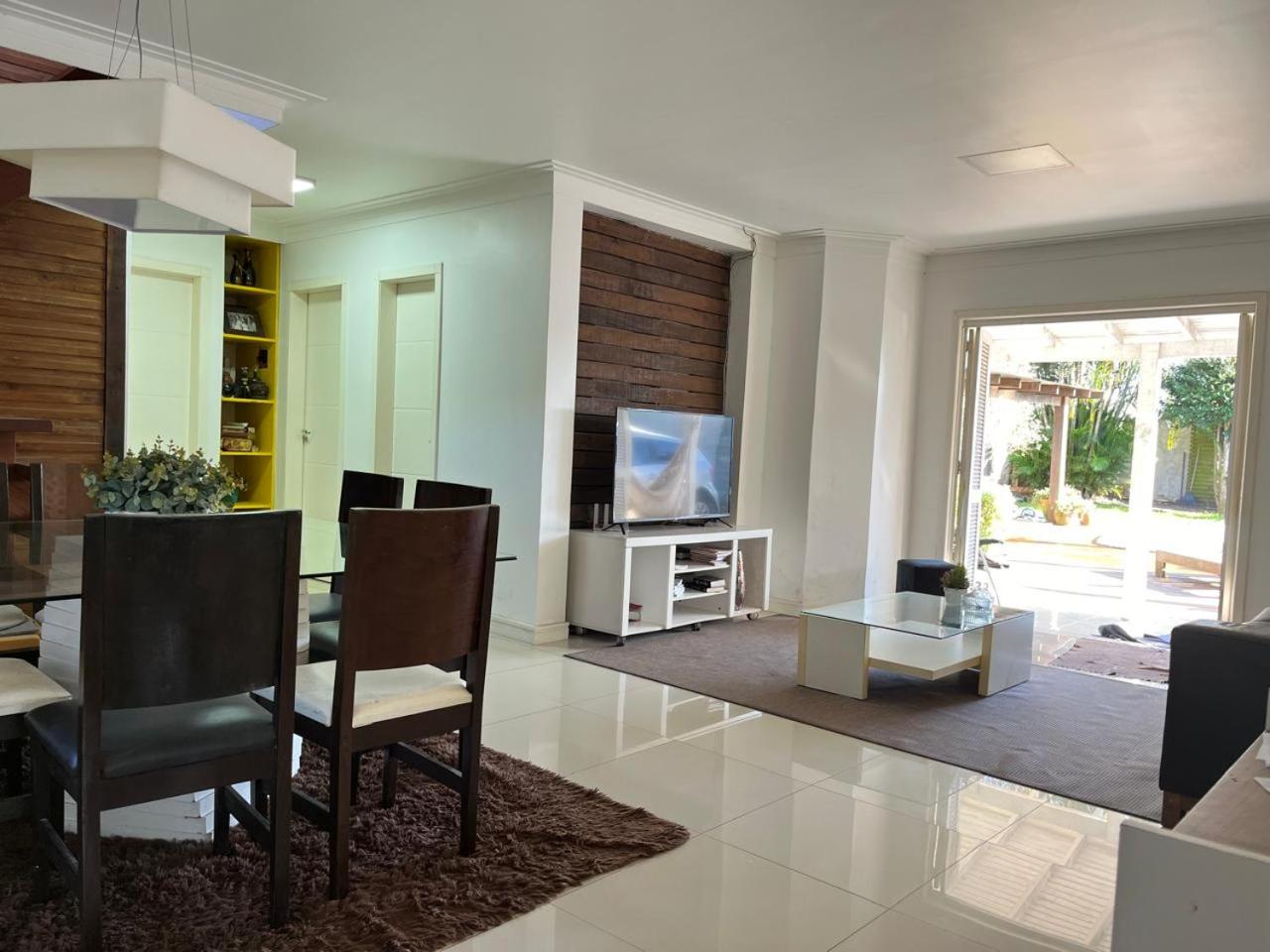 CASA AMPLA COM PISCINA em TORRES