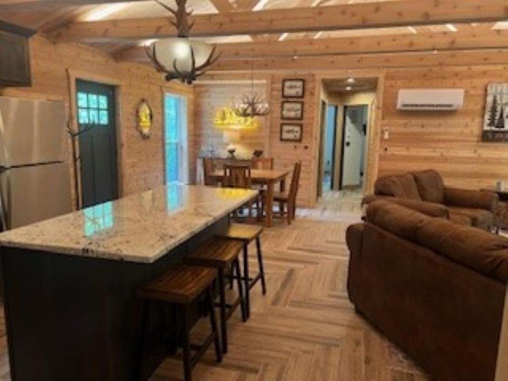 Cozy Cabin Retreat for Your Perfect Getaway - Property Image 20