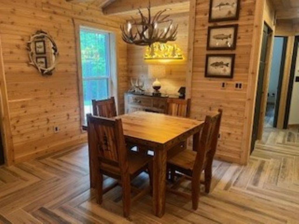Cozy Cabin Retreat for Your Perfect Getaway - Property Image 12