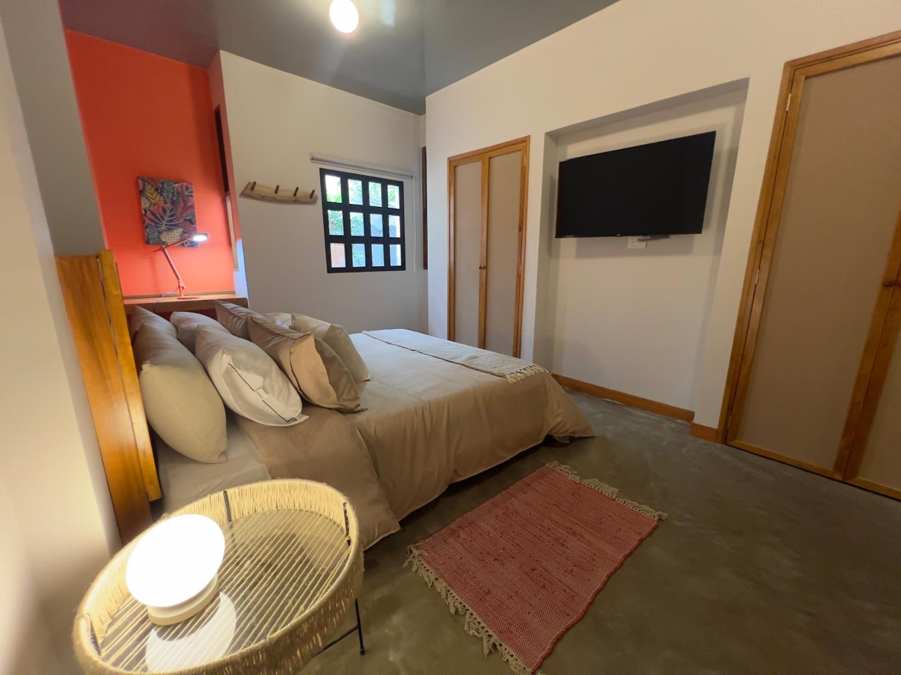 Son de la Loma Apartments