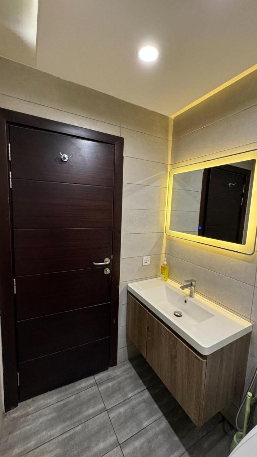 Elysium Luxury 1Bed Apartment! Opposite to Centaurus Mall