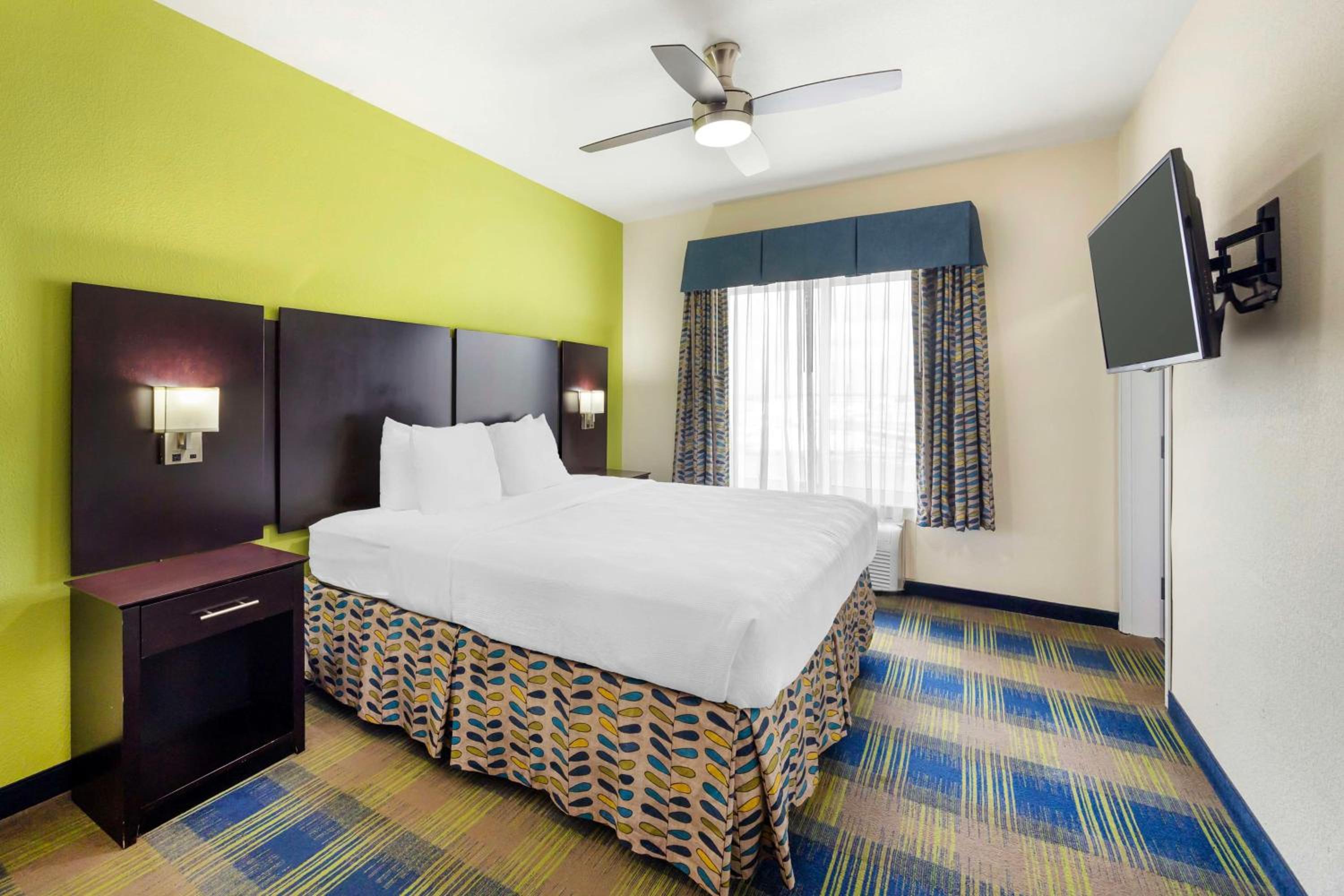 Best Western Plus Pratt