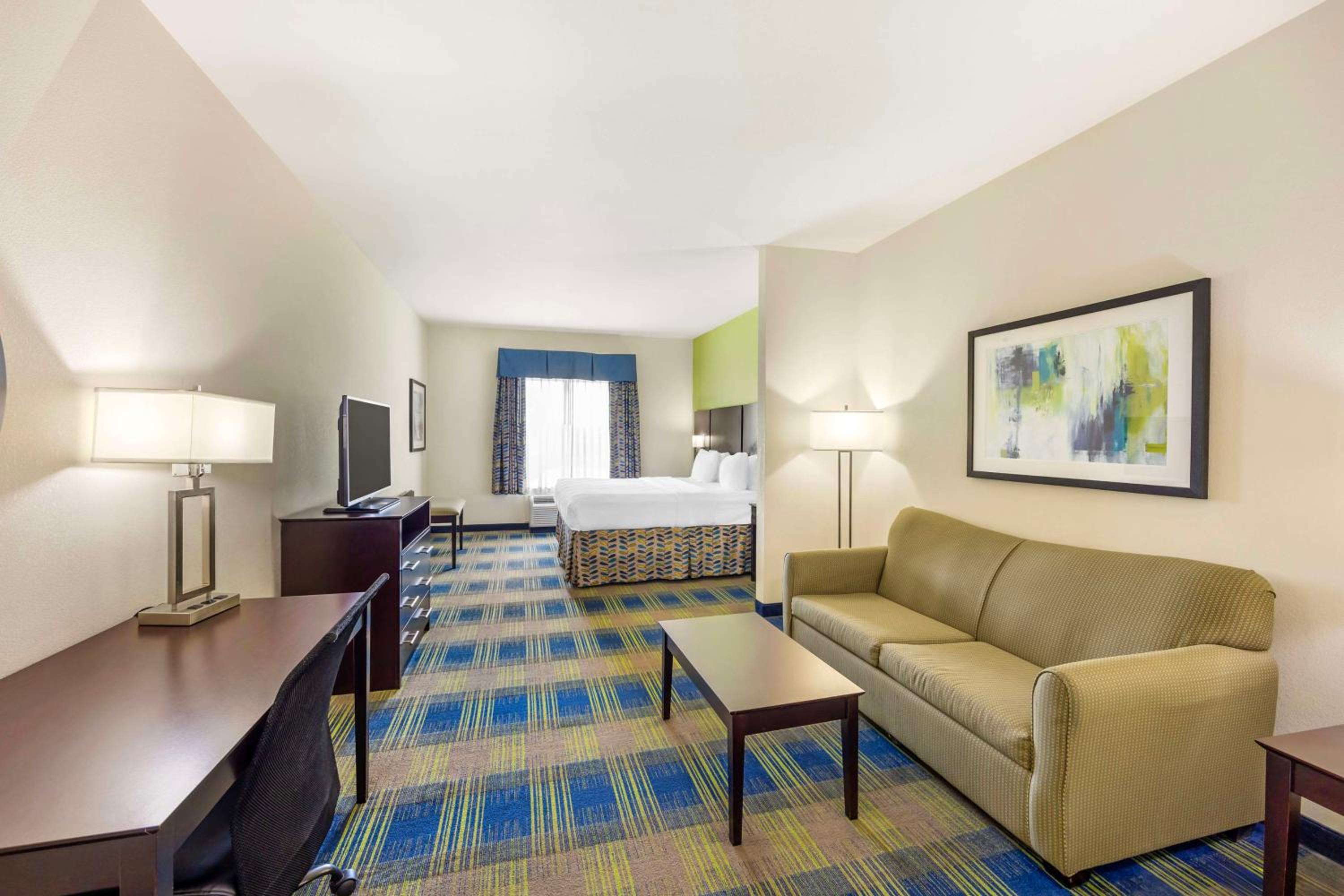 Best Western Plus Pratt