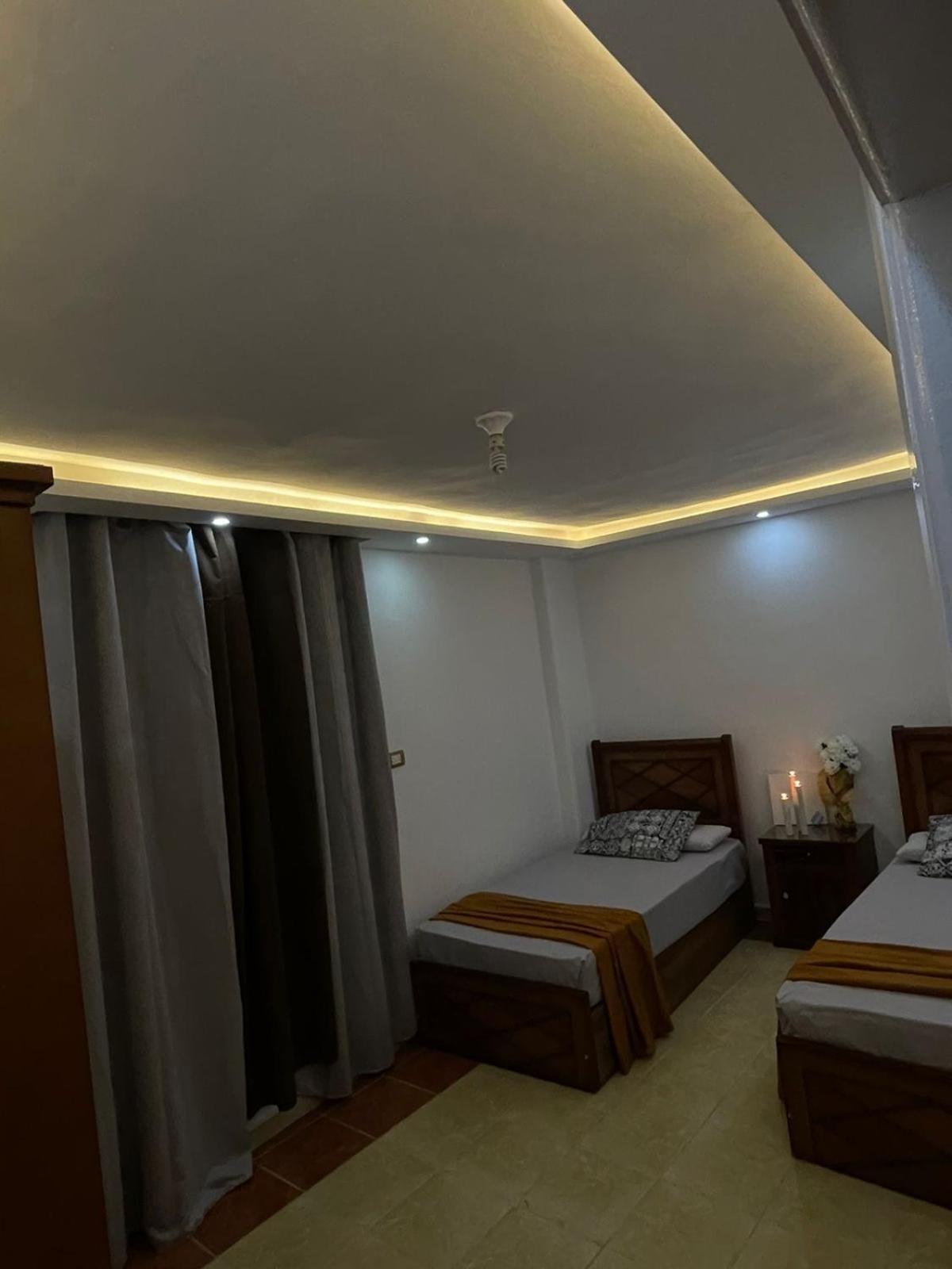 unique studio with 2 ACs & Free Wi-Fi by the sea and Hilton Hotel in Alexandria view 4