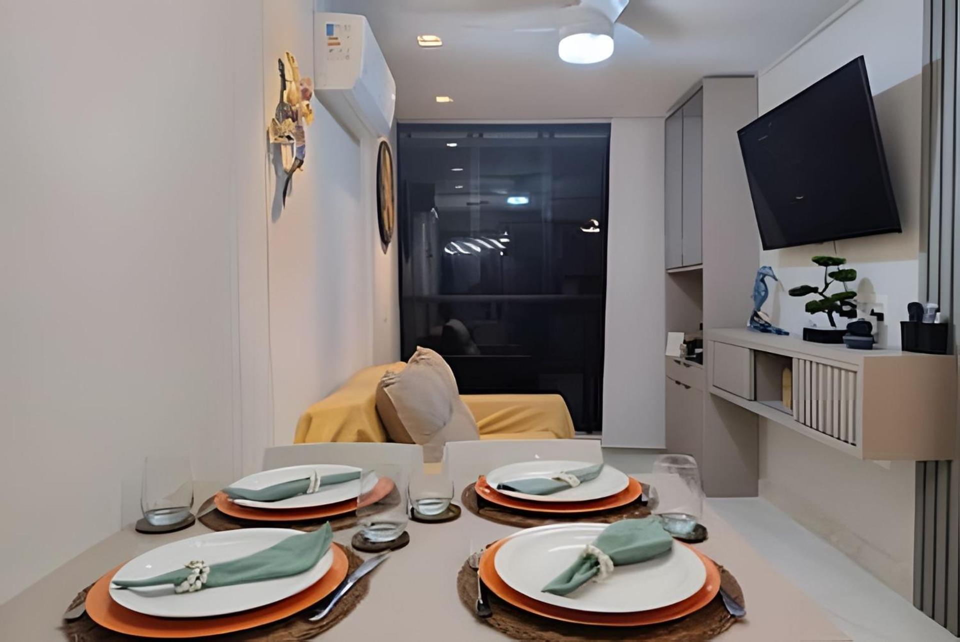 Beachfront flat at Porto de Galinhas beach, close to the natural pools.