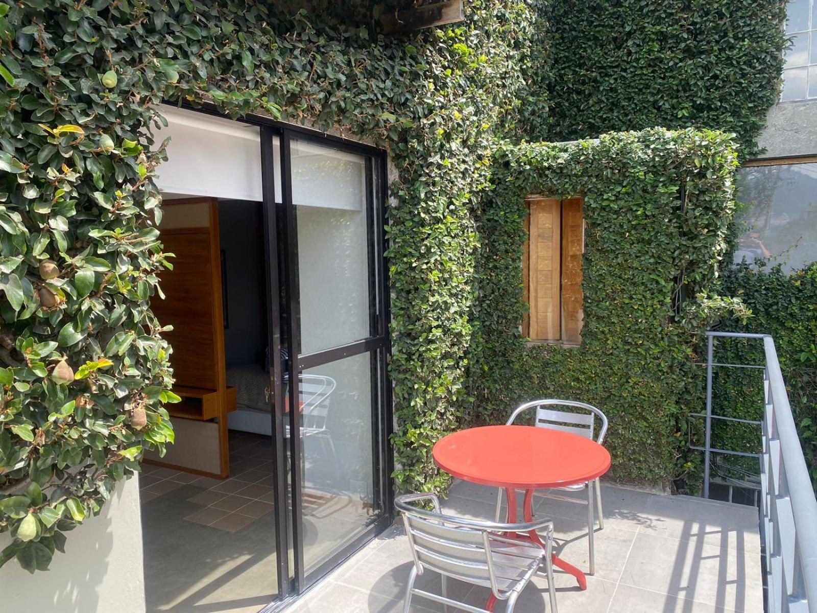 Son de la Loma Apartments